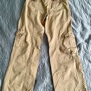 Brandy Melville Women’s Beige Cargo Pants